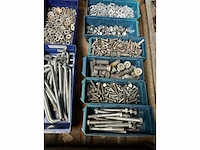 Partij bevestigingsmateriaal (bouten en moeren) - afbeelding 4 van  4