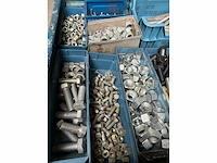 Partij bevestigingsmateriaal (bouten en moeren) - afbeelding 2 van  4