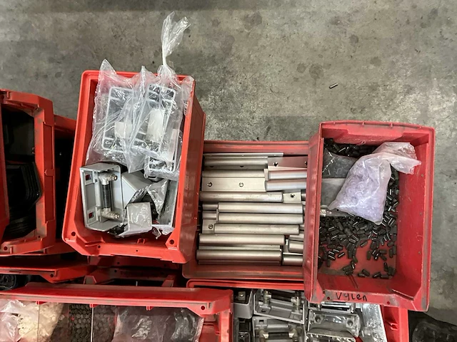 Partij bevestigingsmateriaal - afbeelding 2 van  11