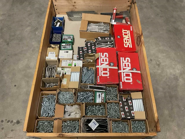 Partij bevestigingsmateriaal - afbeelding 1 van  5
