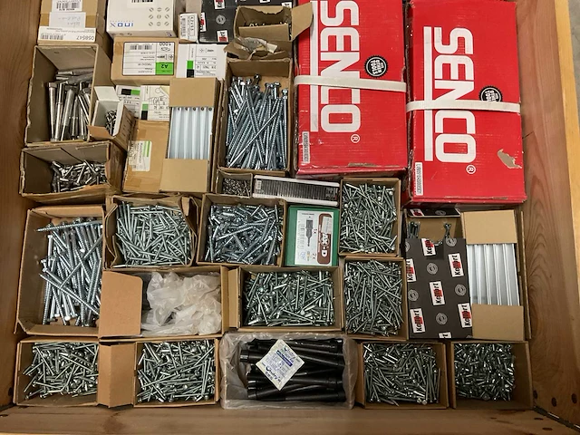 Partij bevestigingsmateriaal - afbeelding 2 van  5