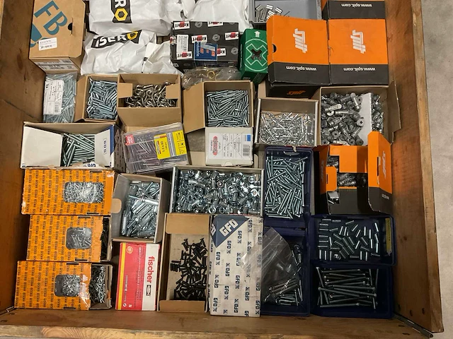 Partij bevestigingsmateriaal - afbeelding 2 van  3