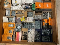 Partij bevestigingsmateriaal - afbeelding 2 van  3
