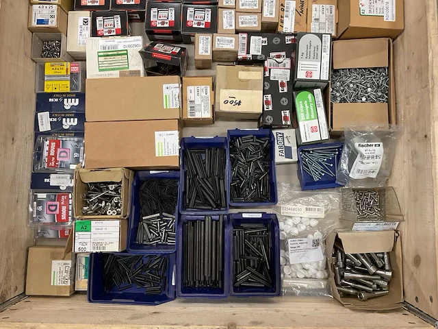 Partij bevestigingsmateriaal - afbeelding 2 van  3