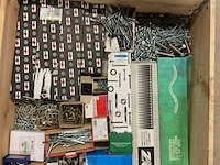 Partij bevestigingsmateriaal - afbeelding 2 van  2