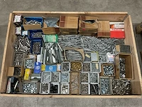 Partij bevestigingsmateriaal - afbeelding 1 van  3