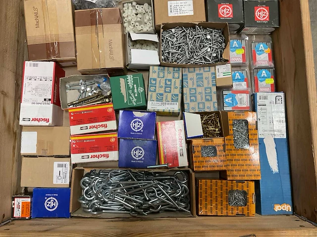 Partij bevestigingsmateriaal - afbeelding 2 van  3