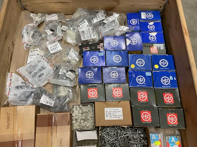 Partij bevestigingsmateriaal - afbeelding 3 van  3
