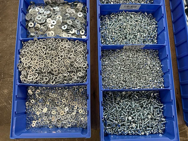 Partij bevestigingsmateriaal - afbeelding 2 van  6