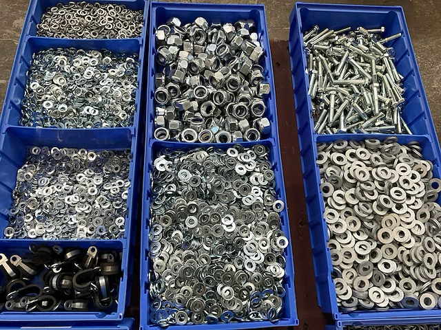 Partij bevestigingsmateriaal - afbeelding 4 van  7