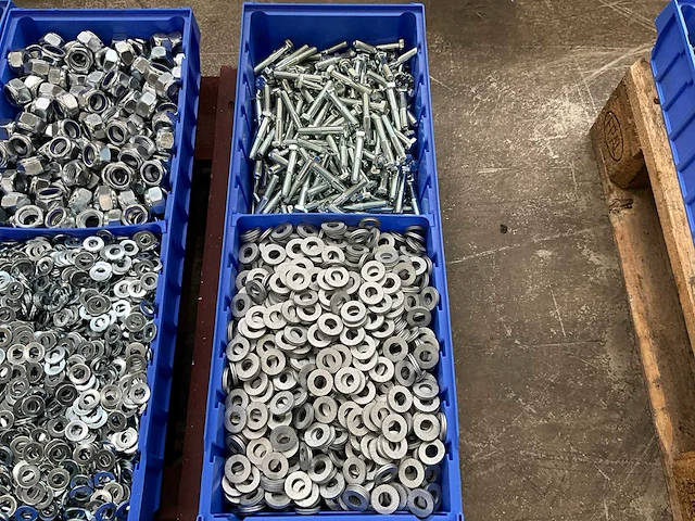 Partij bevestigingsmateriaal - afbeelding 6 van  7
