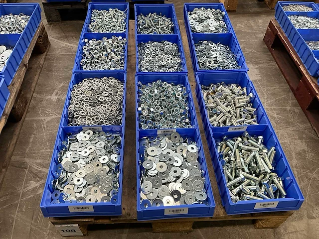 Partij bevestigingsmateriaal - afbeelding 1 van  7