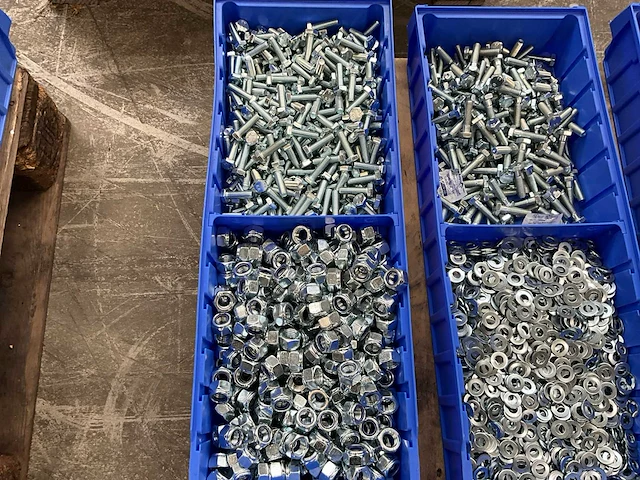 Partij bevestigingsmateriaal - afbeelding 2 van  7