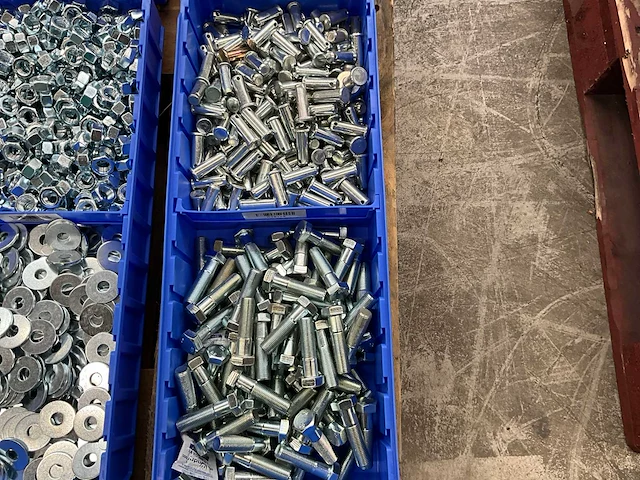 Partij bevestigingsmateriaal - afbeelding 7 van  7