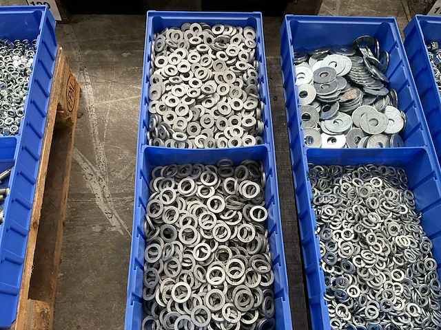 Partij bevestigingsmateriaal - afbeelding 2 van  7