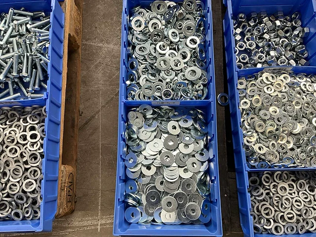 Partij bevestigingsmateriaal - afbeelding 3 van  7