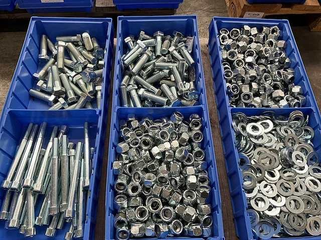Partij bevestigingsmateriaal - afbeelding 4 van  7