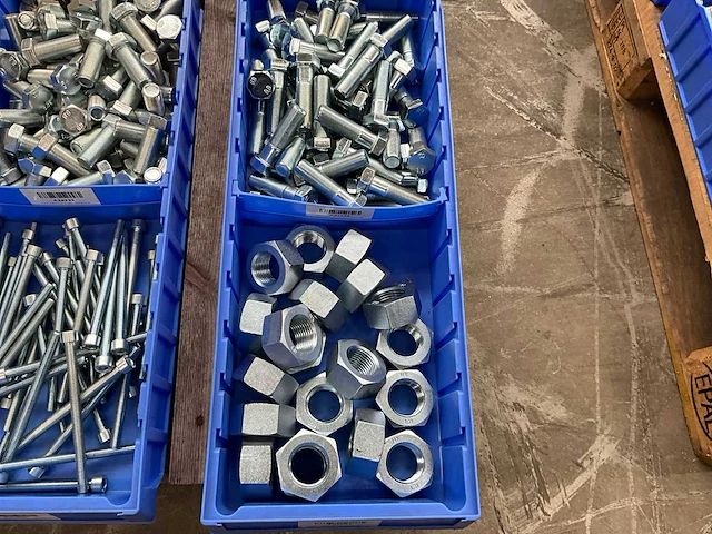 Partij bevestigingsmateriaal - afbeelding 7 van  7