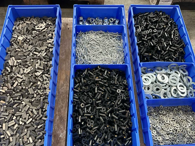 Partij bevestigingsmateriaal - afbeelding 4 van  7
