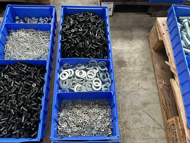 Partij bevestigingsmateriaal - afbeelding 6 van  7