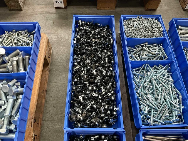 Partij bevestigingsmateriaal - afbeelding 2 van  7