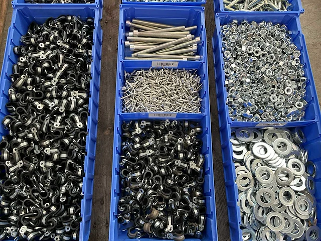 Partij bevestigingsmateriaal - afbeelding 5 van  7