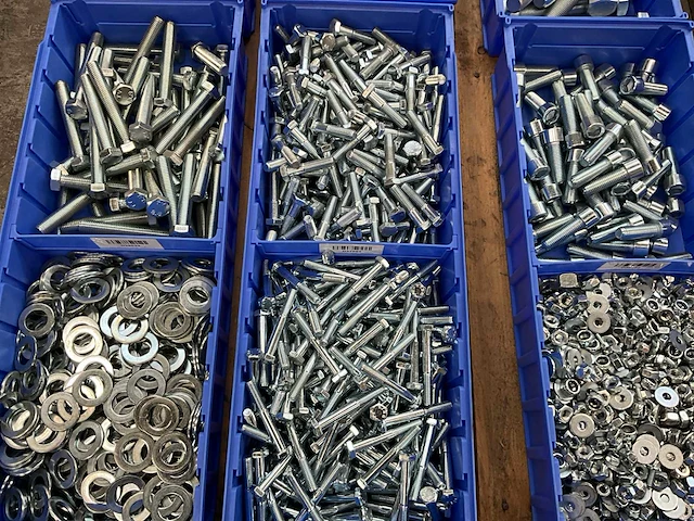 Partij bevestigingsmateriaal - afbeelding 5 van  7
