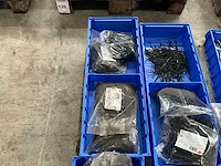 Partij bevestigingsmateriaal - afbeelding 2 van  7