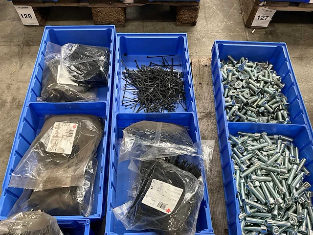 Partij bevestigingsmateriaal - afbeelding 4 van  7