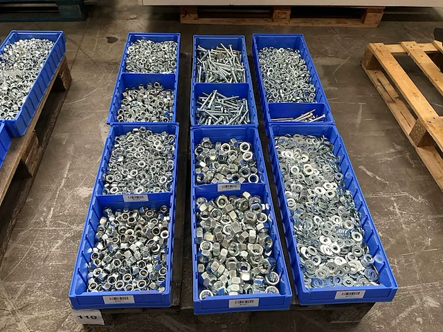 Partij bevestigingsmateriaal - afbeelding 1 van  7