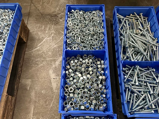 Partij bevestigingsmateriaal - afbeelding 2 van  7