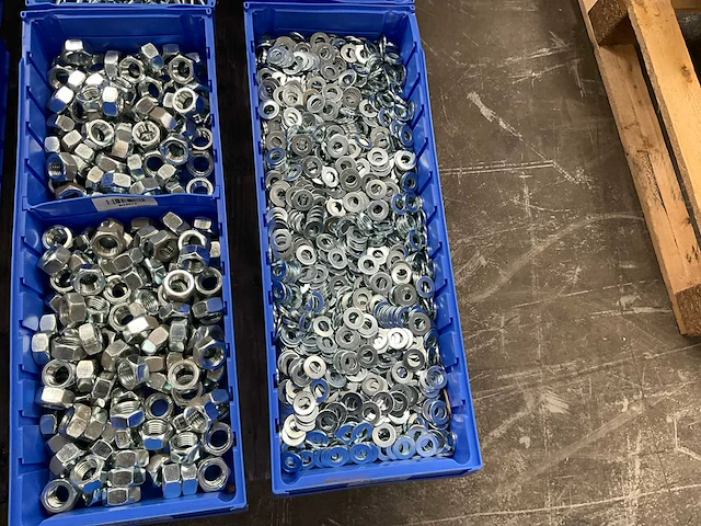 Partij bevestigingsmateriaal - afbeelding 7 van  7