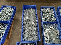 Partij bevestigingsmateriaal - afbeelding 2 van  7