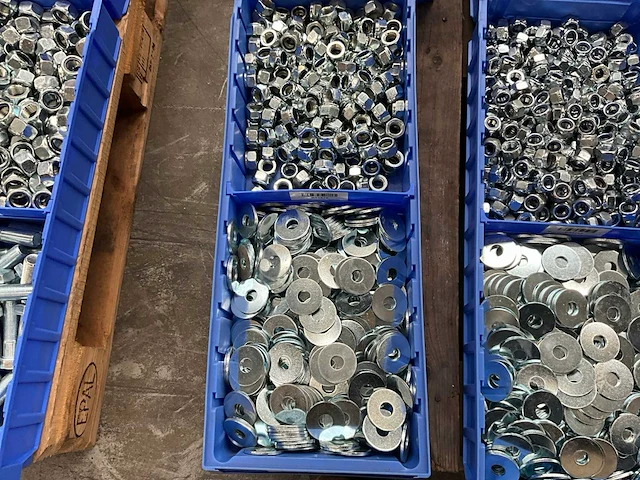 Partij bevestigingsmateriaal - afbeelding 3 van  7