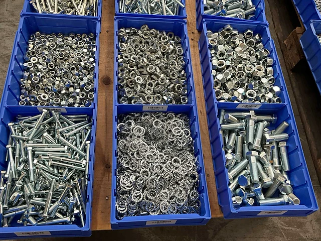 Partij bevestigingsmateriaal - afbeelding 5 van  7