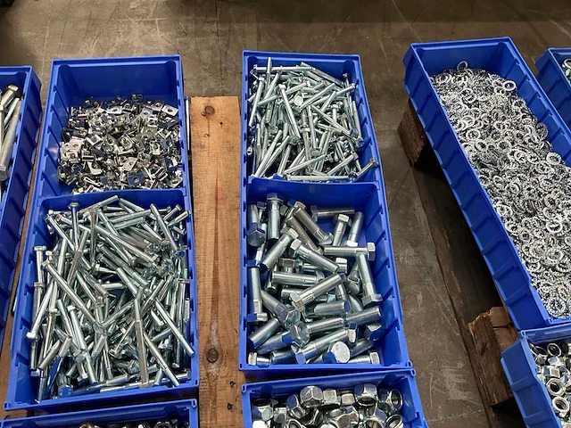 Partij bevestigingsmateriaal - afbeelding 6 van  7