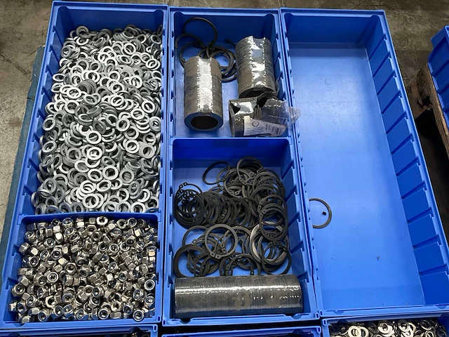 Partij bevestigingsmateriaal - afbeelding 4 van  6