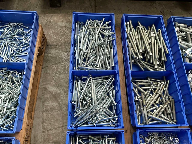 Partij bevestigingsmateriaal - afbeelding 2 van  7