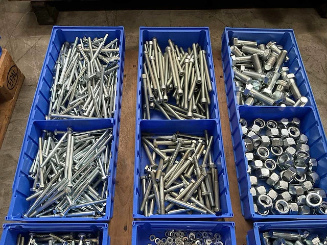 Partij bevestigingsmateriaal - afbeelding 4 van  7