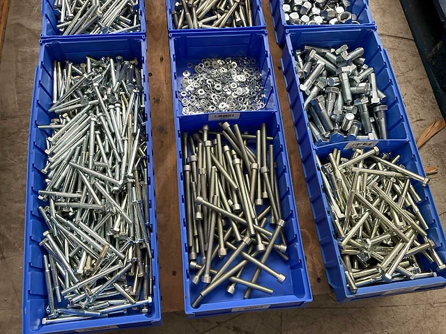 Partij bevestigingsmateriaal - afbeelding 5 van  7