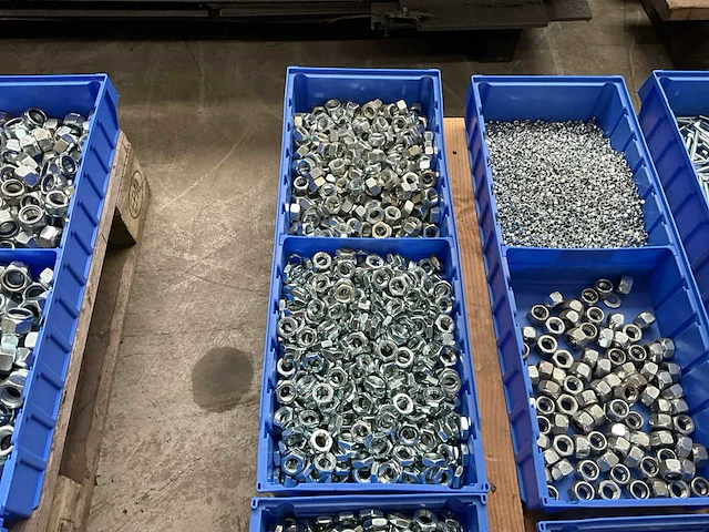 Partij bevestigingsmateriaal - afbeelding 2 van  7