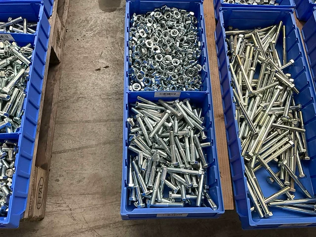 Partij bevestigingsmateriaal - afbeelding 3 van  7