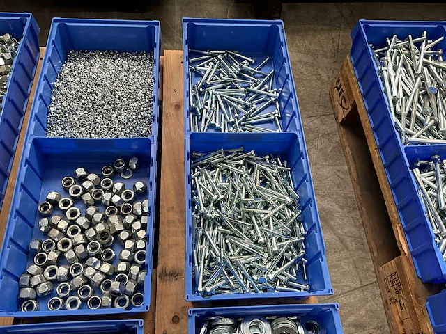 Partij bevestigingsmateriaal - afbeelding 6 van  7
