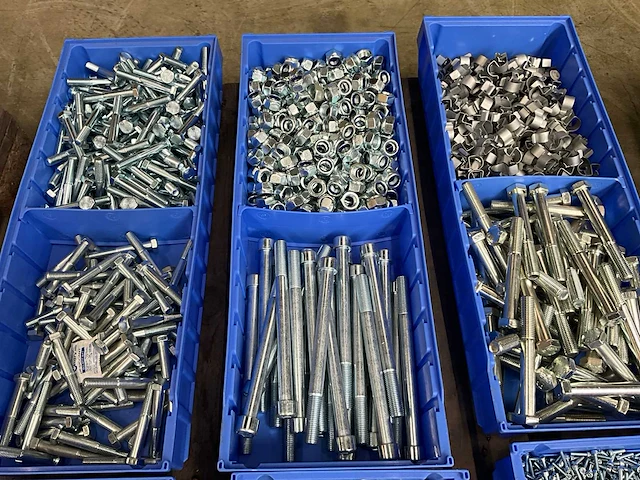 Partij bevestigingsmateriaal - afbeelding 4 van  7