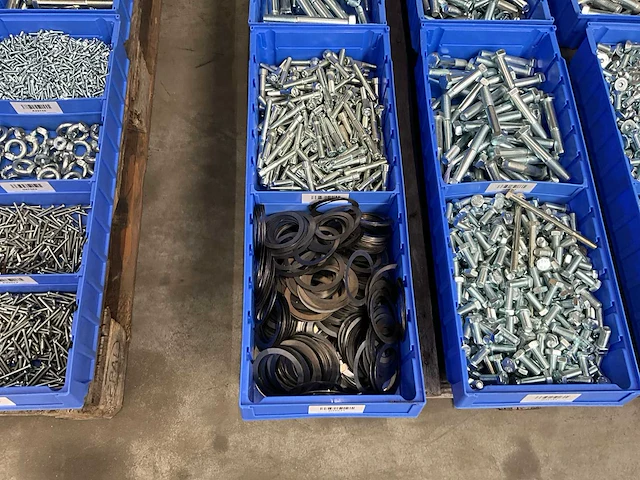 Partij bevestigingsmateriaal - afbeelding 3 van  7