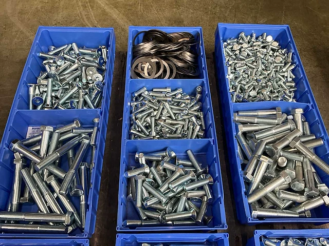 Partij bevestigingsmateriaal - afbeelding 4 van  7