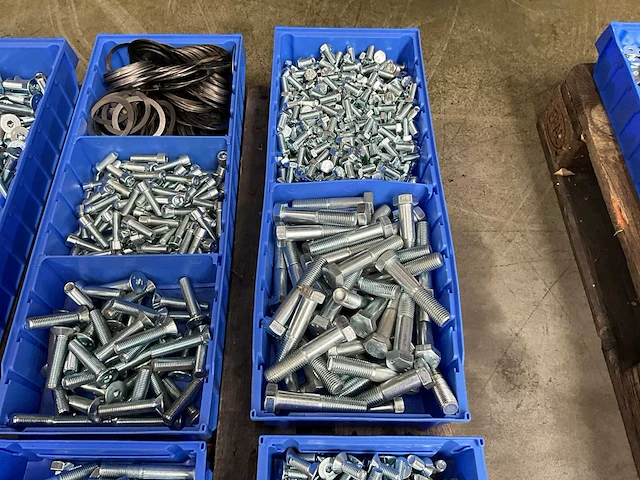 Partij bevestigingsmateriaal - afbeelding 6 van  7