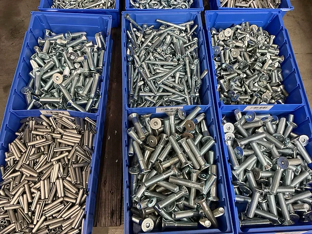 Partij bevestigingsmateriaal - afbeelding 5 van  7