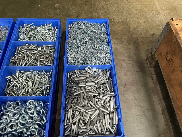 Partij bevestigingsmateriaal - afbeelding 6 van  7