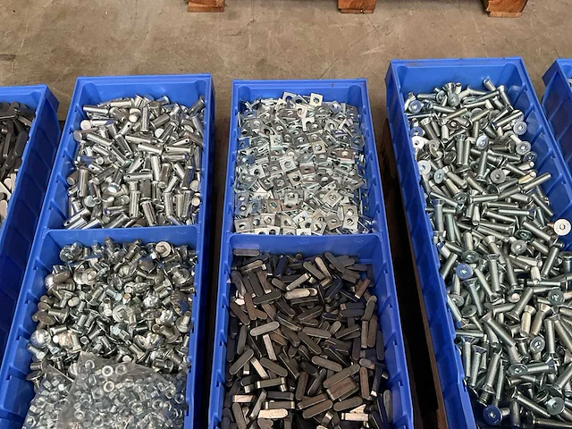 Partij bevestigingsmateriaal - afbeelding 6 van  7